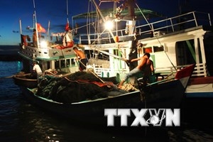 Tout le pays se mobilise pour soutenir les pêcheurs et soldats en mer